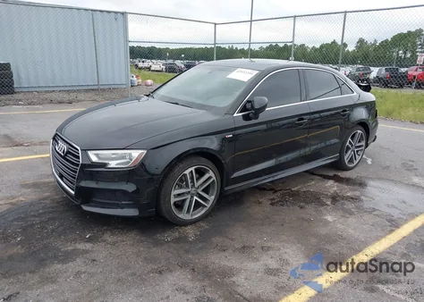 2018 Audi A3 2.0T Premium/2.0T Tech Premium из США, поврежденный, VIN WAUGUGFF0J1027957